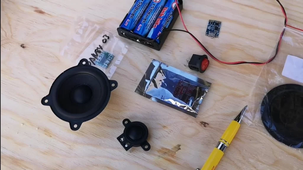 Cómo hacer un altavoz Bluetooth de alta fidelidad