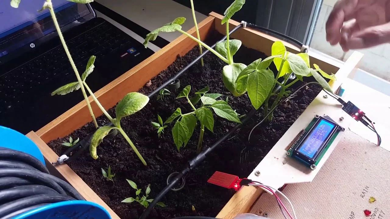 Sistemas de riego hidropónico controlados por Arduino