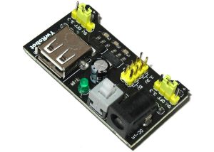 Fuente de Alimentación Protoboard MB-102, ideal para proyectos electrónicos y prototipado.